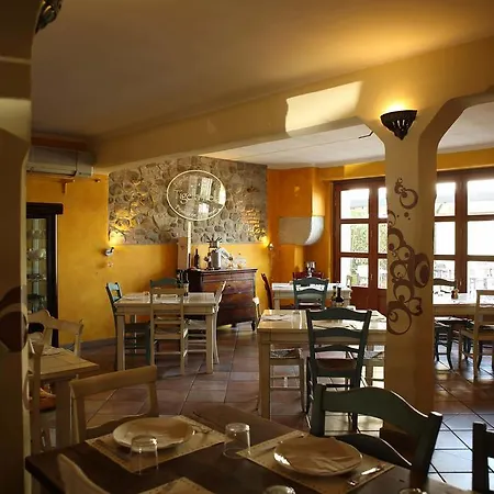 Agriturismo Corte Pellegrini *