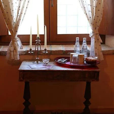 Agriturismo Corte Pellegrini Farm stay