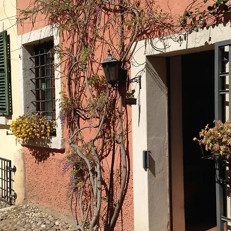 Farm stay Agriturismo Corte Pellegrini *