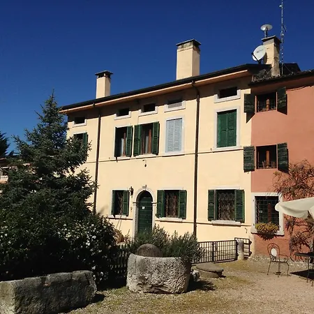 Agriturismo Corte Pellegrini *
